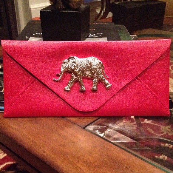 Handbags - GORGEOUS Alabama Crimson Tide Clutch!