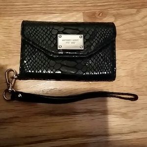 Michael Kors Black Snakeskin Iphone 4 Wallet Case