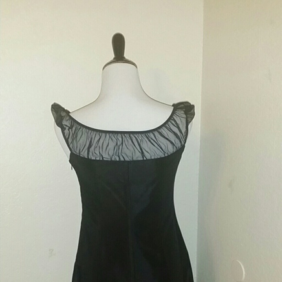 Dress - Picture 3 of 3