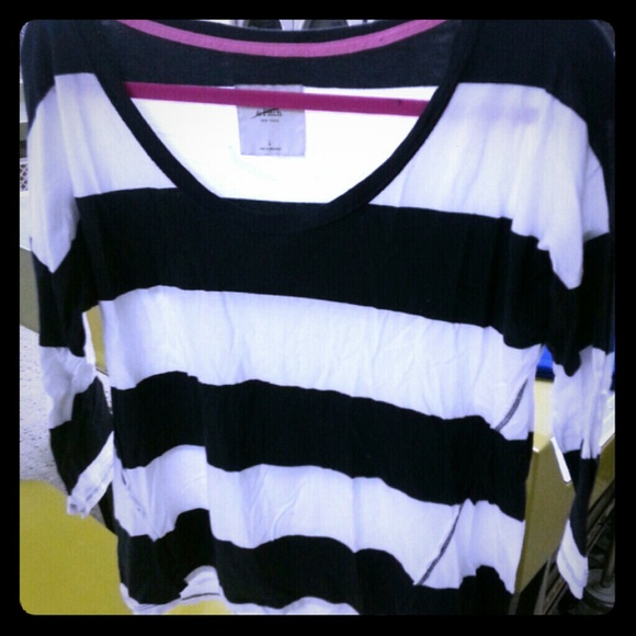 Abercrombie and fitch stripped crop top