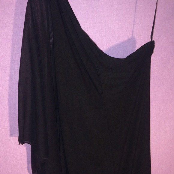 ONYX Nite Single Shoulder Black Dress - Picture 3 of 4