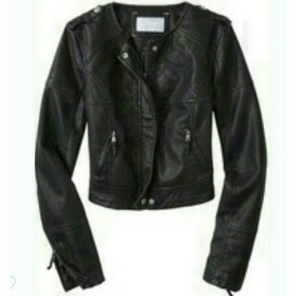▪ like new ▪ faux leather jacket
