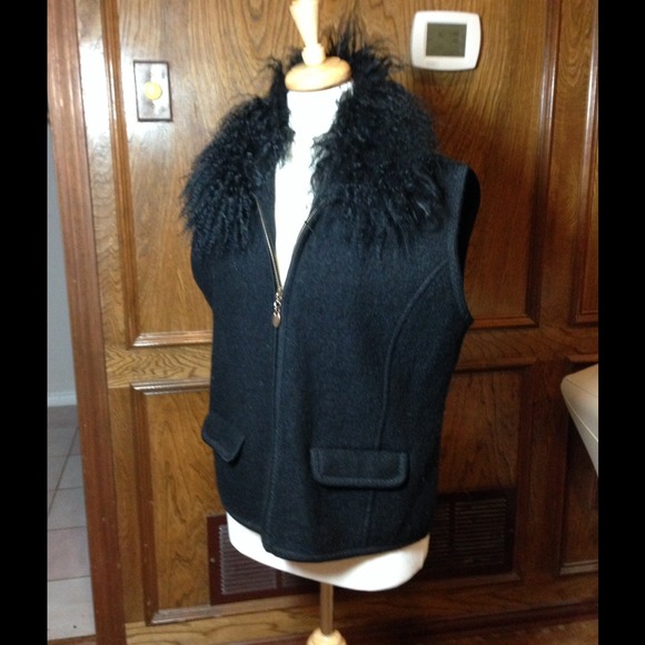 🎉🎉sold in bundle🎉🎉 Trendy wool vest