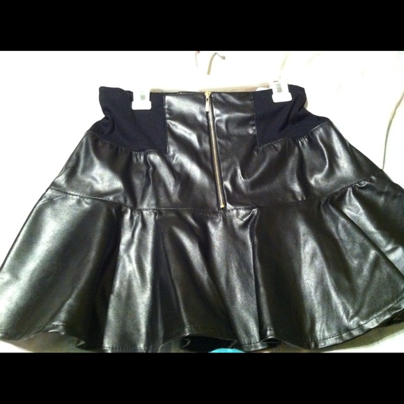 Faux leather skater skirt. Brand new with tag. - Picture 3 of 4
