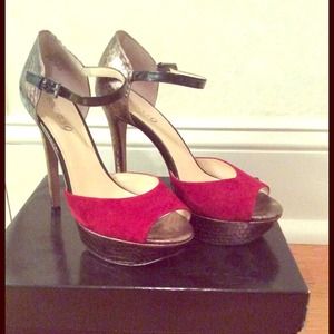 Boutique 9 Snakeskin Peep Toe Pump