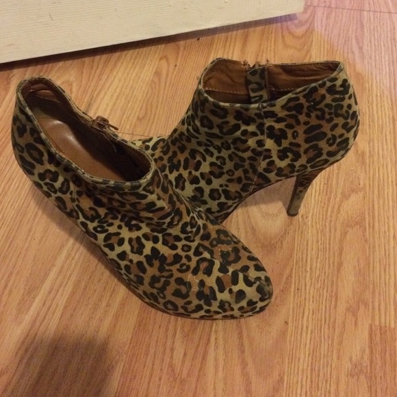 Leopard booties