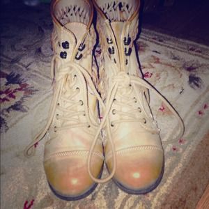 RAMPAGE spring booties