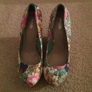 Flower wedges , willing to negotiate price