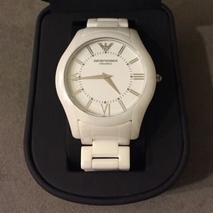 NWT Emporio Armani White Ceramic Watch