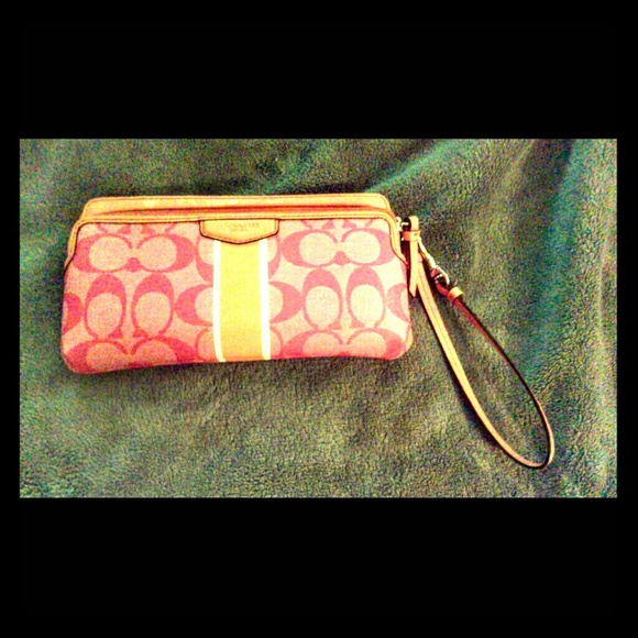Coach wallet/clutch