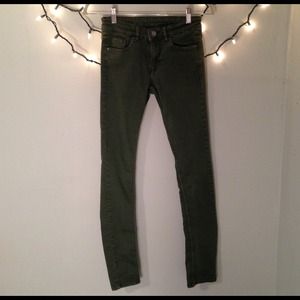 Olive green mid-rise skinny jeans