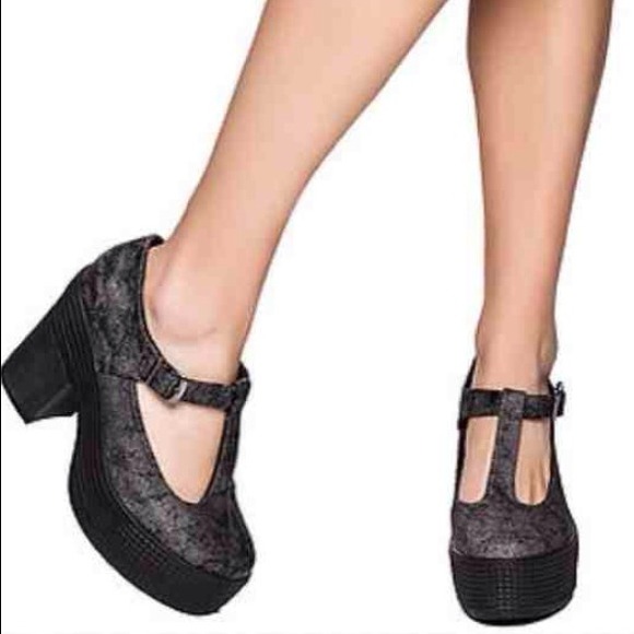 💥final price💥JC play platform T-strap booties