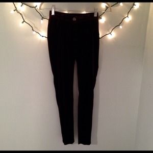 ❌SOLD❌ Burgundy velvet high waisted jeggings
