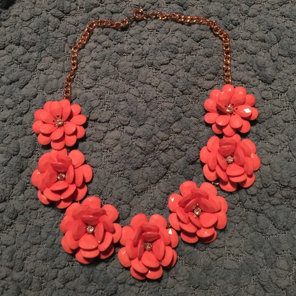 Flower Cocktail Necklace