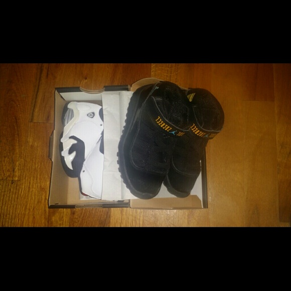 Gamma 11 size 9and jordan 14 retro BT size 4
