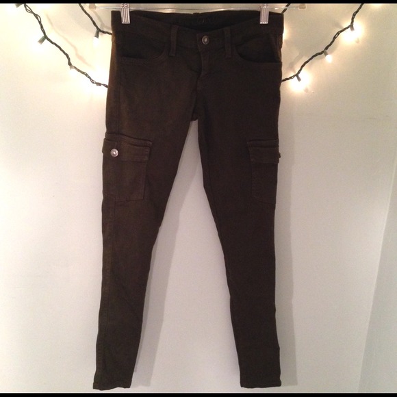 ❌SOLD❌ Olive green cargo skinny jeggings