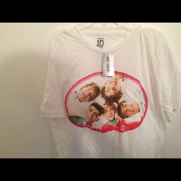 💫one direction t-shirt💫