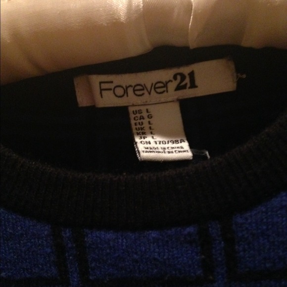 🔥Forever 21 sweater - Picture 2 of 2