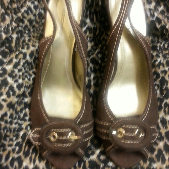Cute brown heels