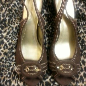 Cute brown heels