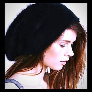 Free people brushed beanie-blk never worn