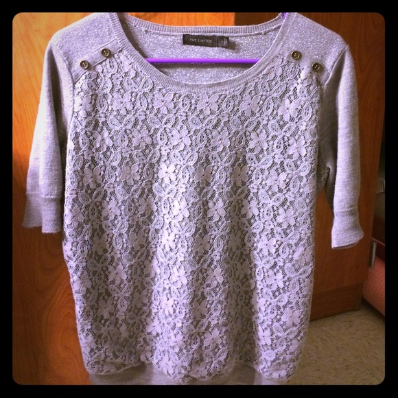 Chic gray top