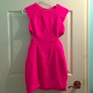 Bright pink party dress !