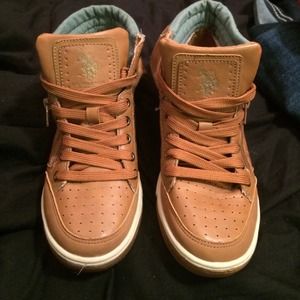 NEVER WORN Polo shoes, size 7