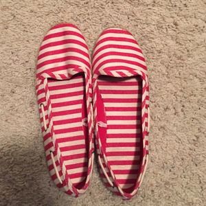 Red/White Flats