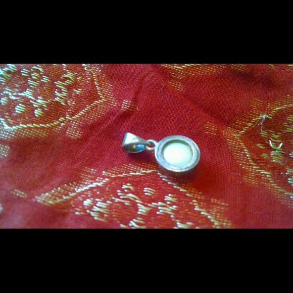 Indian ASTROLOGY MOON pearl pendant - Picture 3 of 3