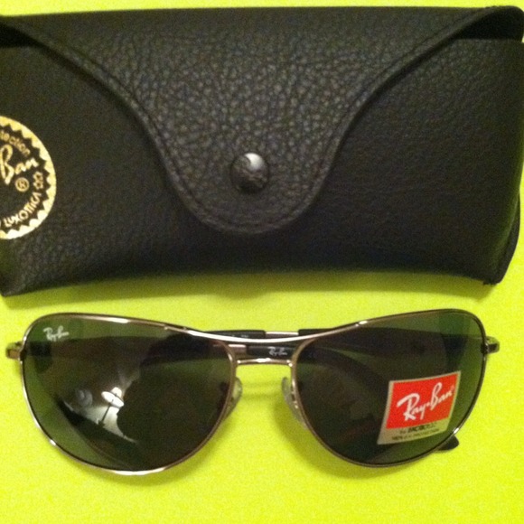 New authentic polarized unisex Ray Ban sunglasses - Picture 1 of 3