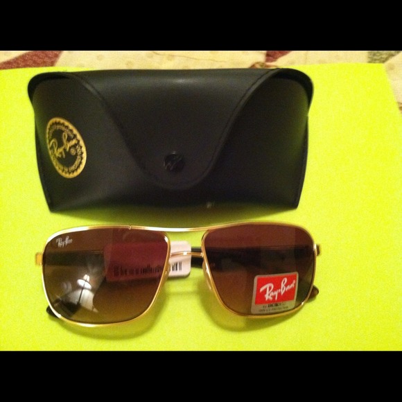 New unisex Ray Ban sunglasses - Picture 1 of 3