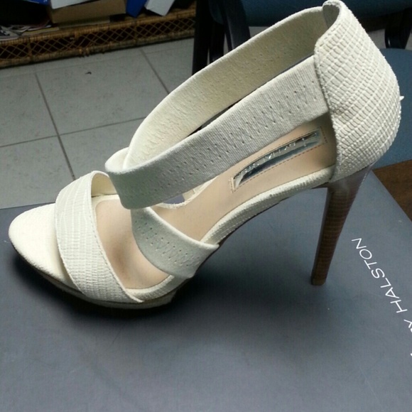 Shoes - Picture 2 of 4