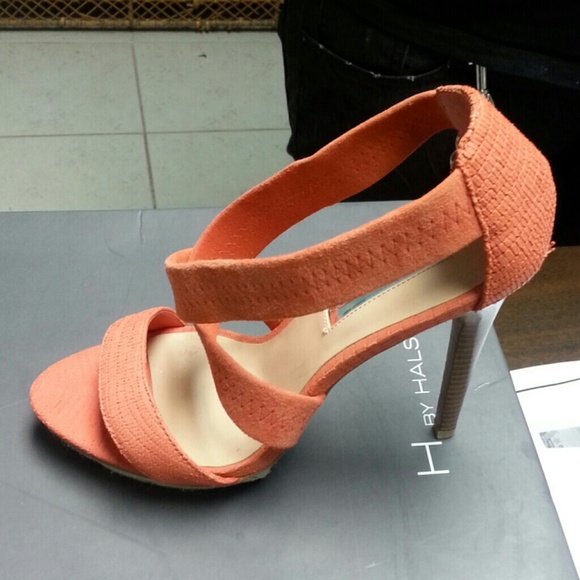 Shoes - Picture 3 of 4