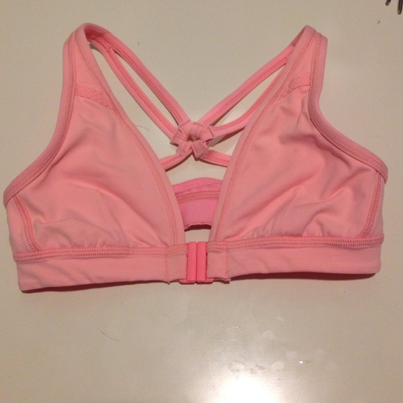 🎀Lululemon sports bra size 2. Only worn 1 time.🎀