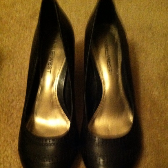 Nine West heels - Picture 1 of 1