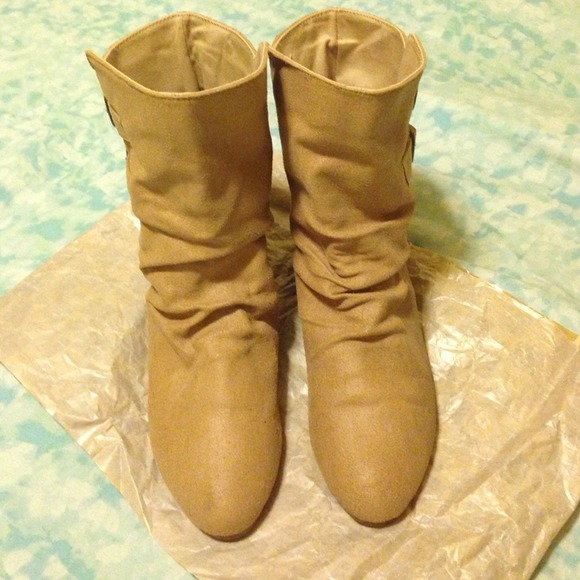 β£ SOLD β£ - Picture 2 of 4