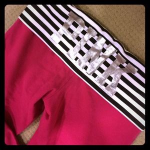 ✨Sale✨VS Pink yoga leggings