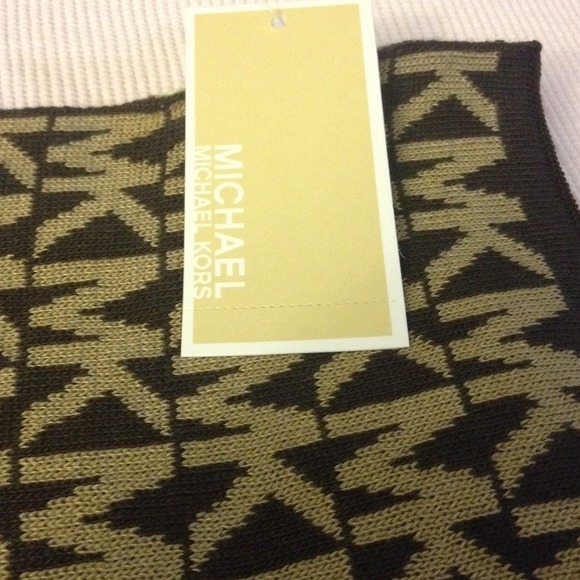 NEW Michael Kors Scarf Brown Camel Michael Kors Dark brown & camel scarf