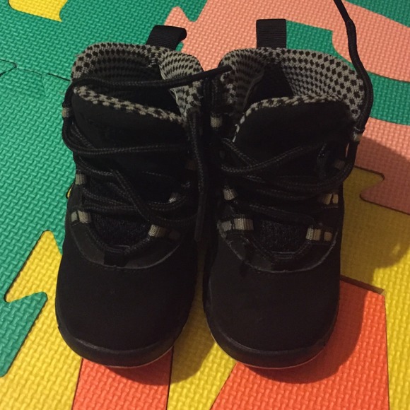 Jordan toddler sneakers