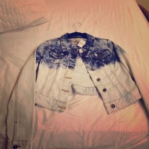 Cropped Ombré Denim Jacket