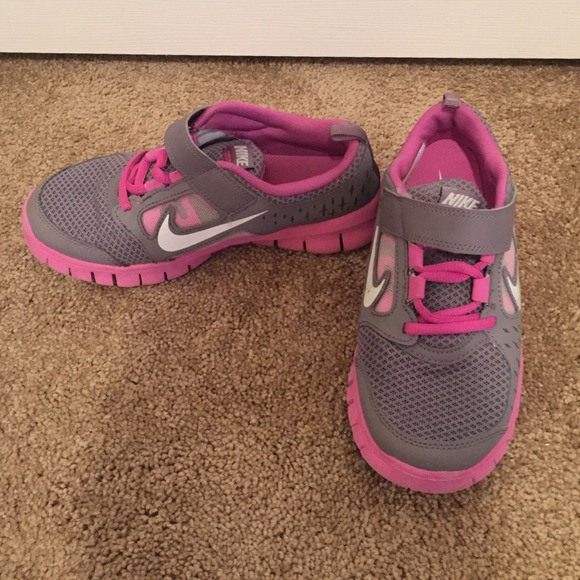 Youth running shoes