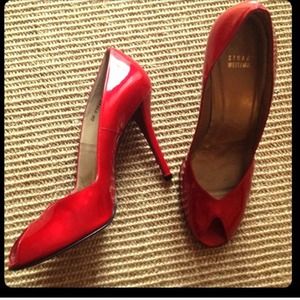 Stuart Weitzmen red patent peep toe pump