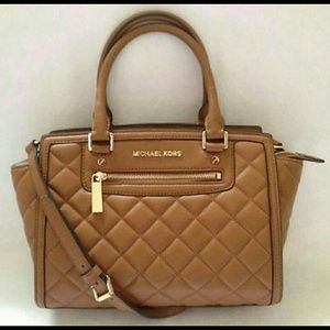 ✔SOLD✔MICHAEL KORS SELMA QUILTED WALNUT MEDIUM