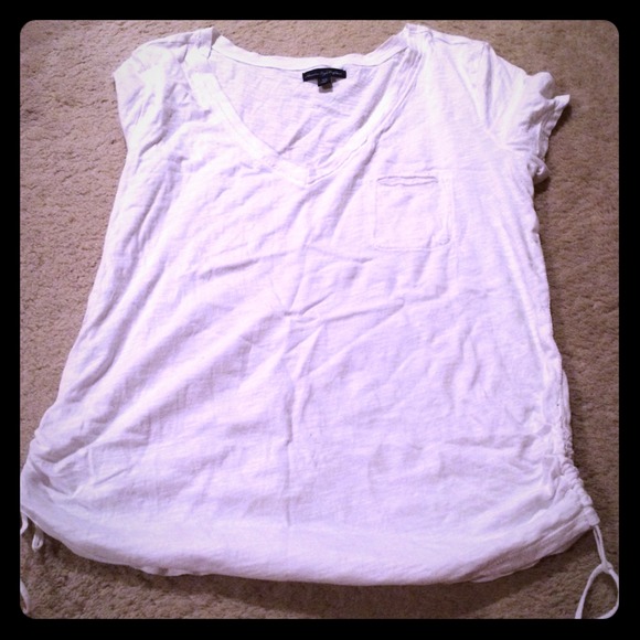 American eagle NWOT white tee