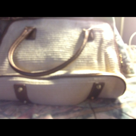 *NWOT* Extravagant Giani Bernini Handbag - Picture 2 of 4