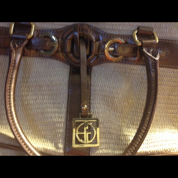 *NWOT* Extravagant Giani Bernini Handbag - Picture 3 of 4