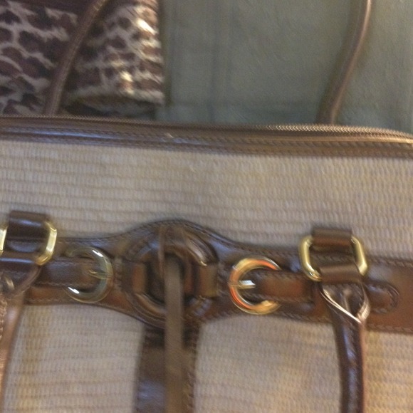 *NWOT* Extravagant Giani Bernini Handbag - Picture 4 of 4