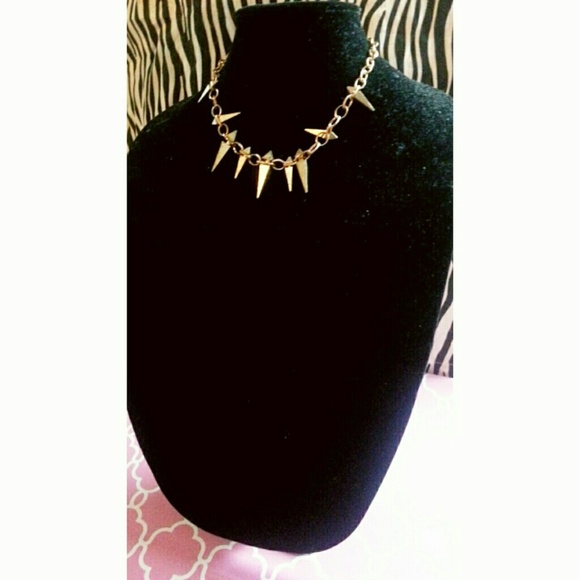 Studded necklace