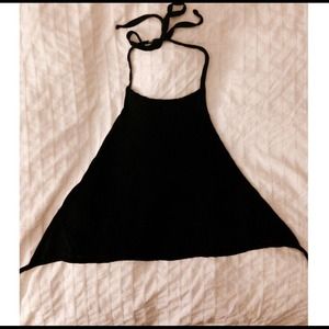 Brandy Melville halter tie crop
